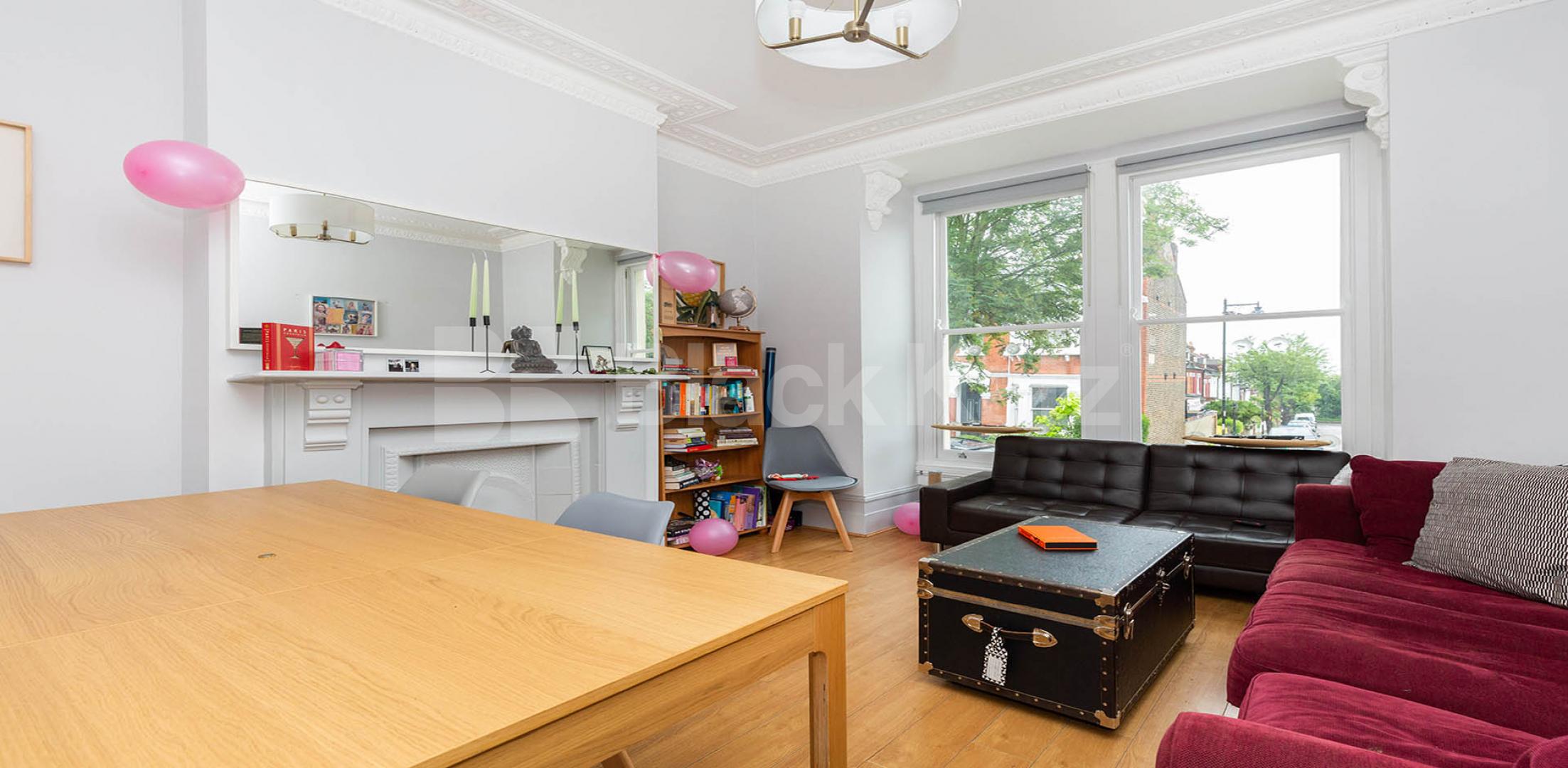 			6 Bedroom, 2 bath, 2 reception Flat			 Parolles Road, Archway